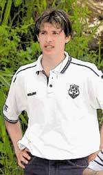 Diego Alvarez -- Luis Angel Firpo defender